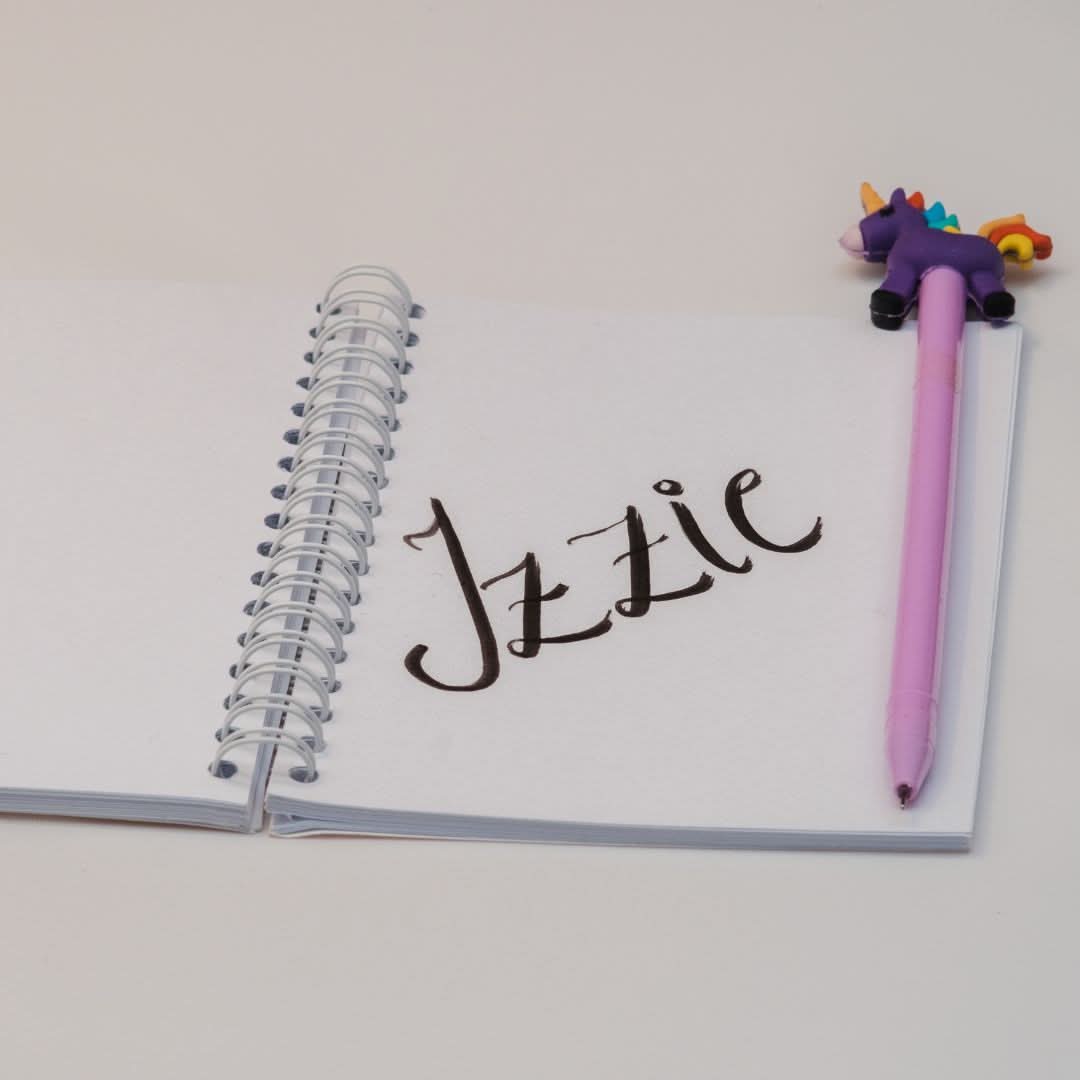 Agenda Delicioasă cu Înghețată - Izzie Publishing