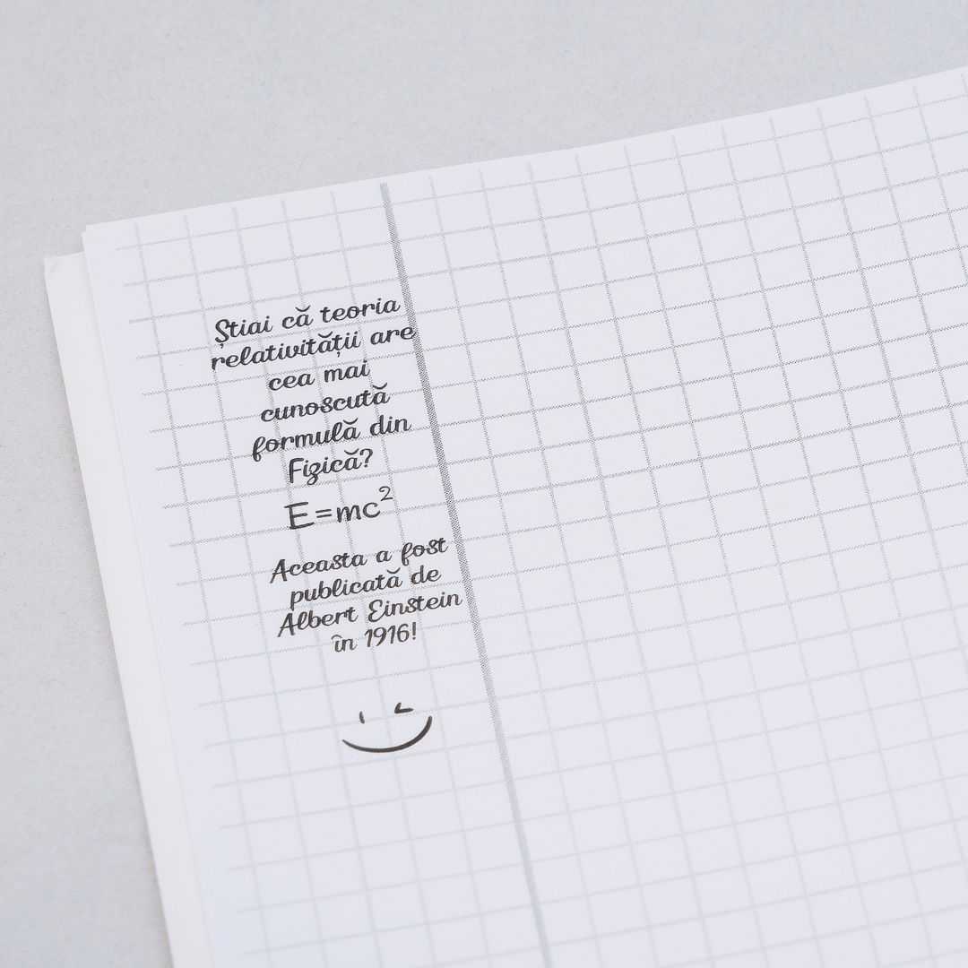 Set 3 Caiete de: Mate + Română + Istorie + Fizică - Izzie Publishing